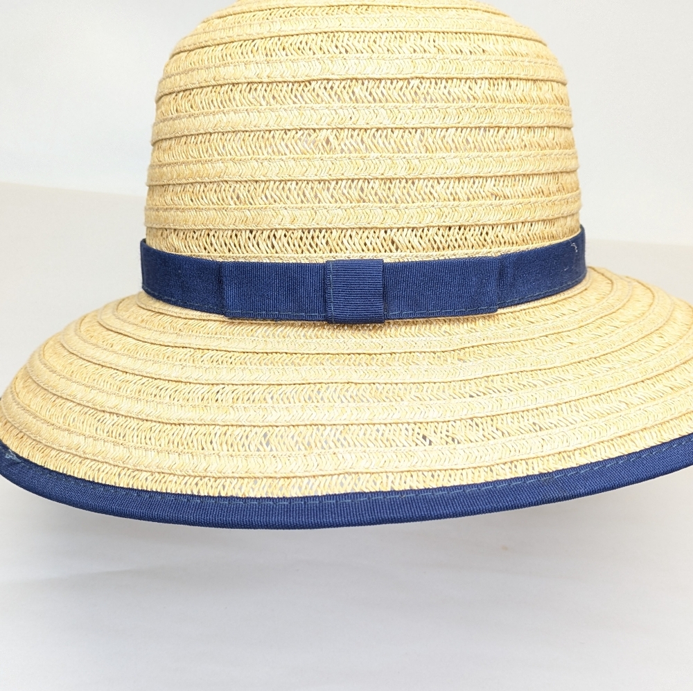 Women Cappelli Stylish Straw Hat with Blue Trim